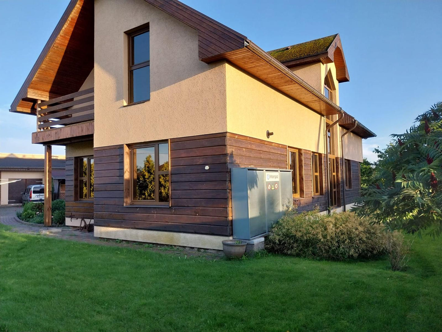 Ventspils, Līgatnes iela 11