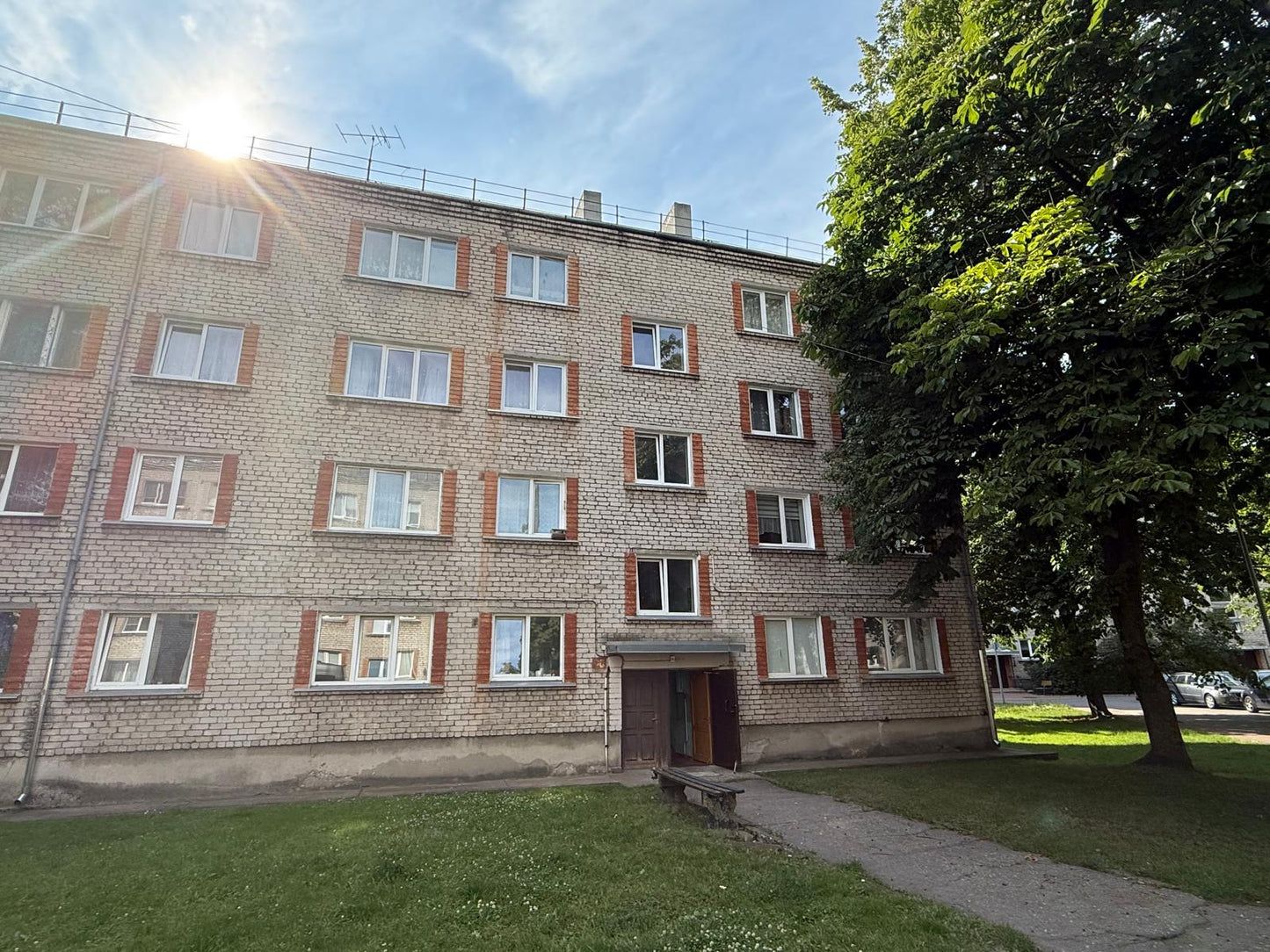 Ventspils, Stradiņa iela 19