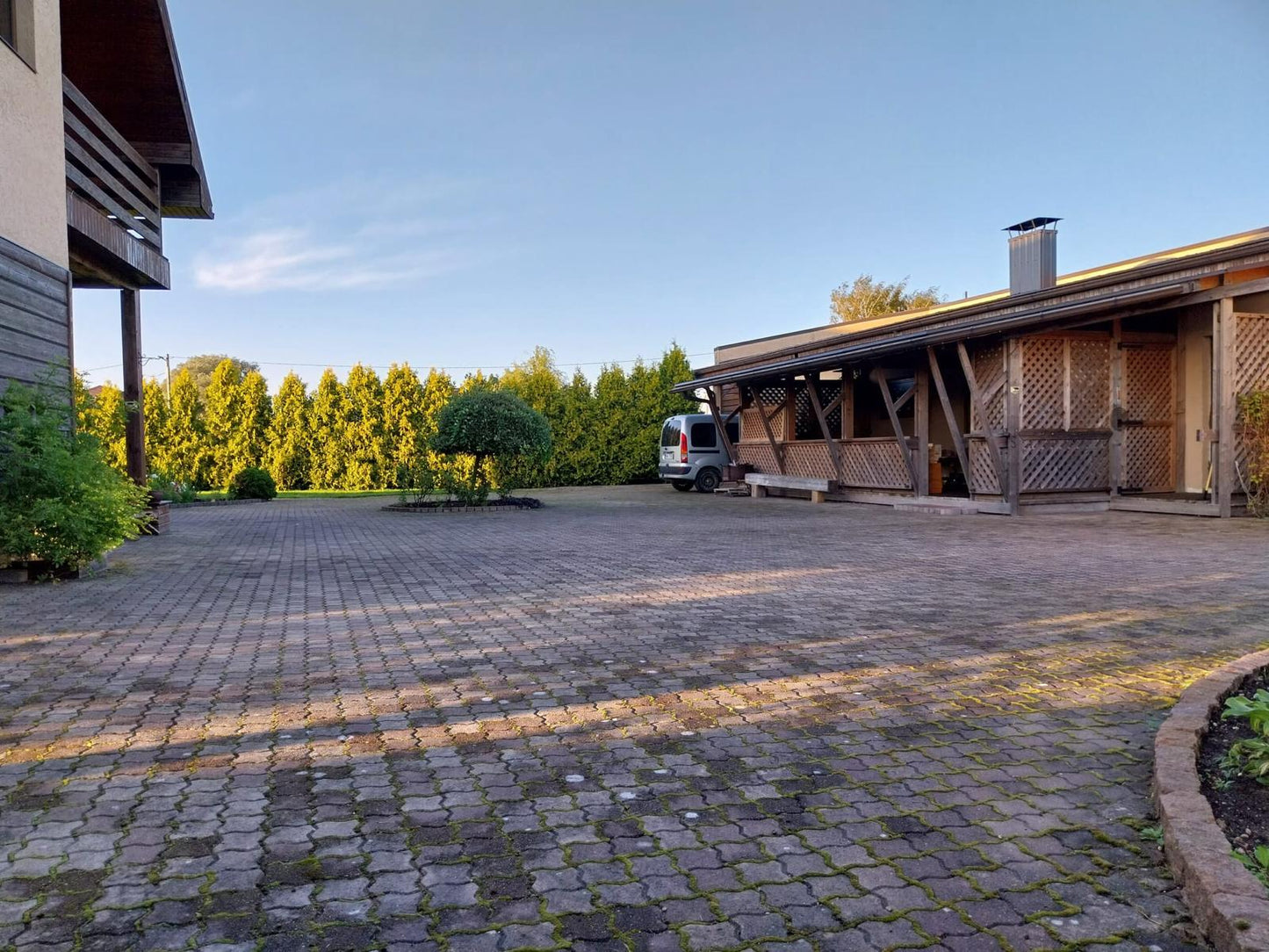 Ventspils, Līgatnes iela 11