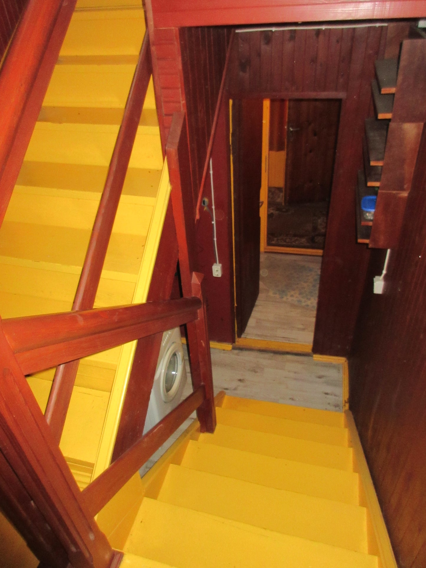 Ventspils nov., Akmeņdziras, Augļu iela 141