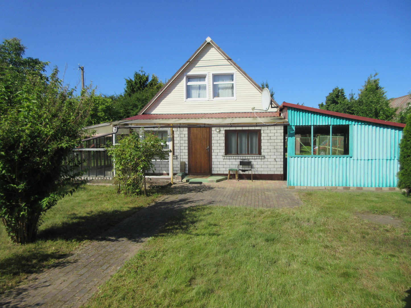 Ventspils nov., Akmeņdziras, Augļu iela 141