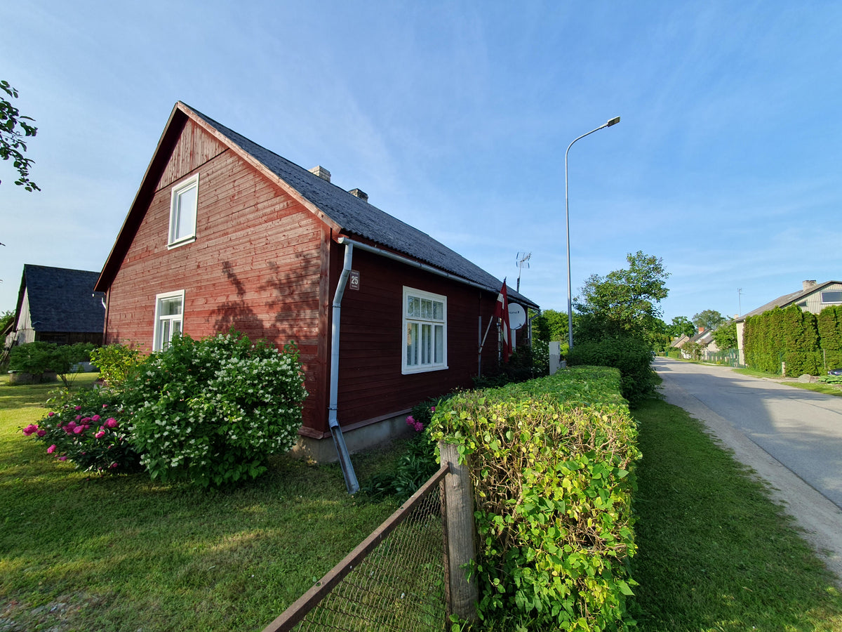 Kandava, Uzvaras iela 25
