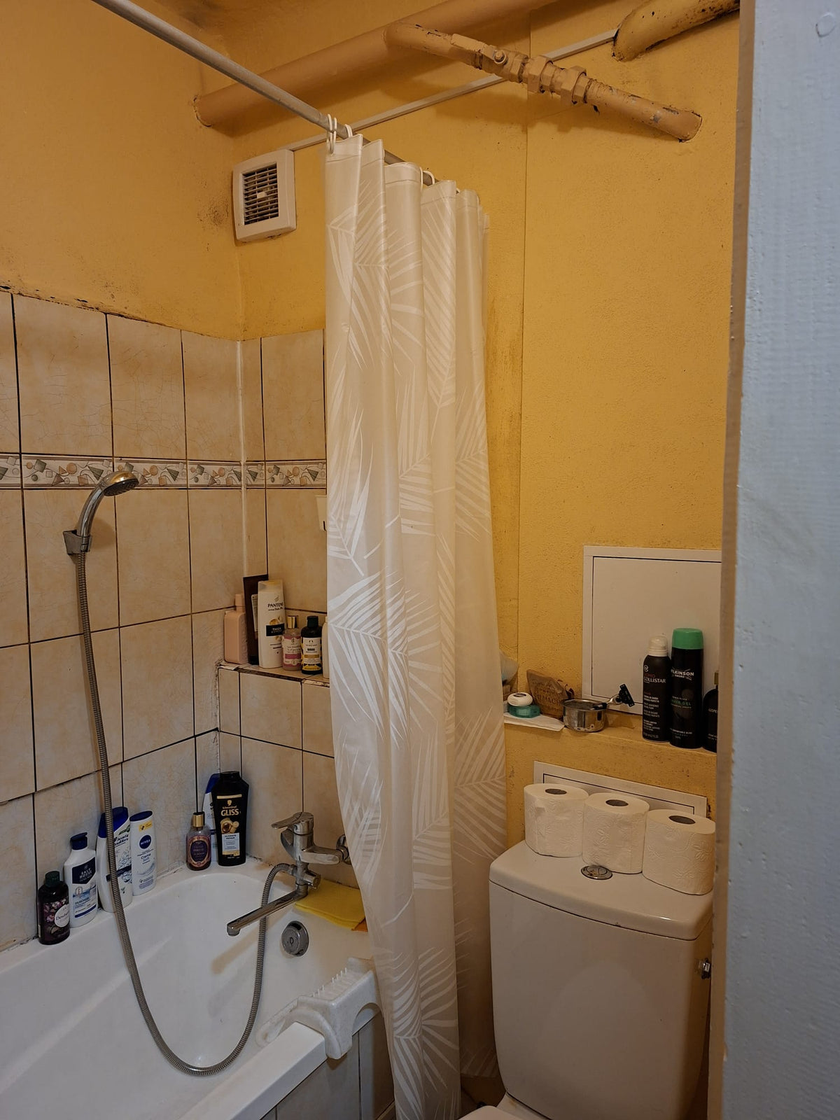 Ventspils, Jūras iela 1