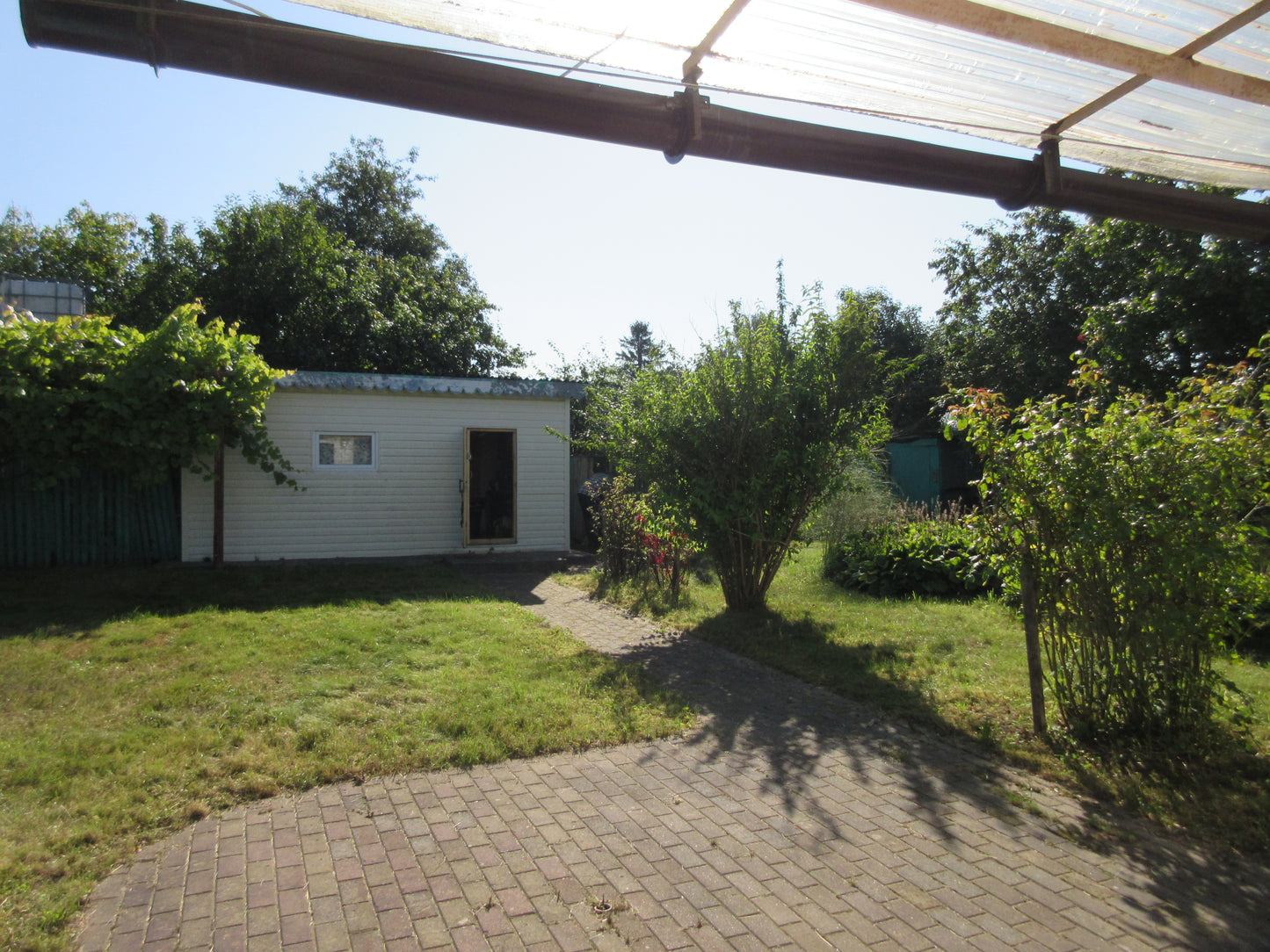 Ventspils nov., Akmeņdziras, Augļu iela 141