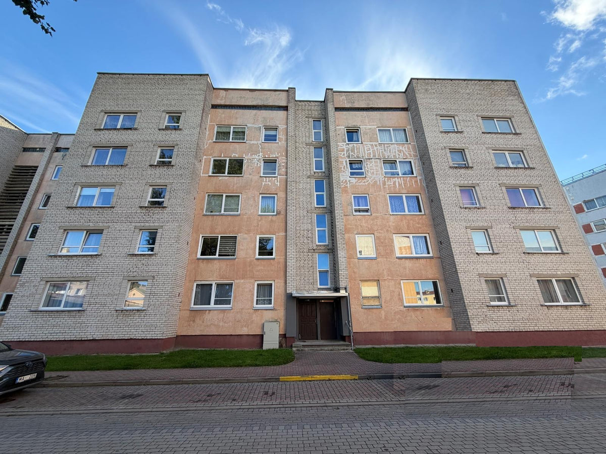 Ventspils, Pētera iela 28