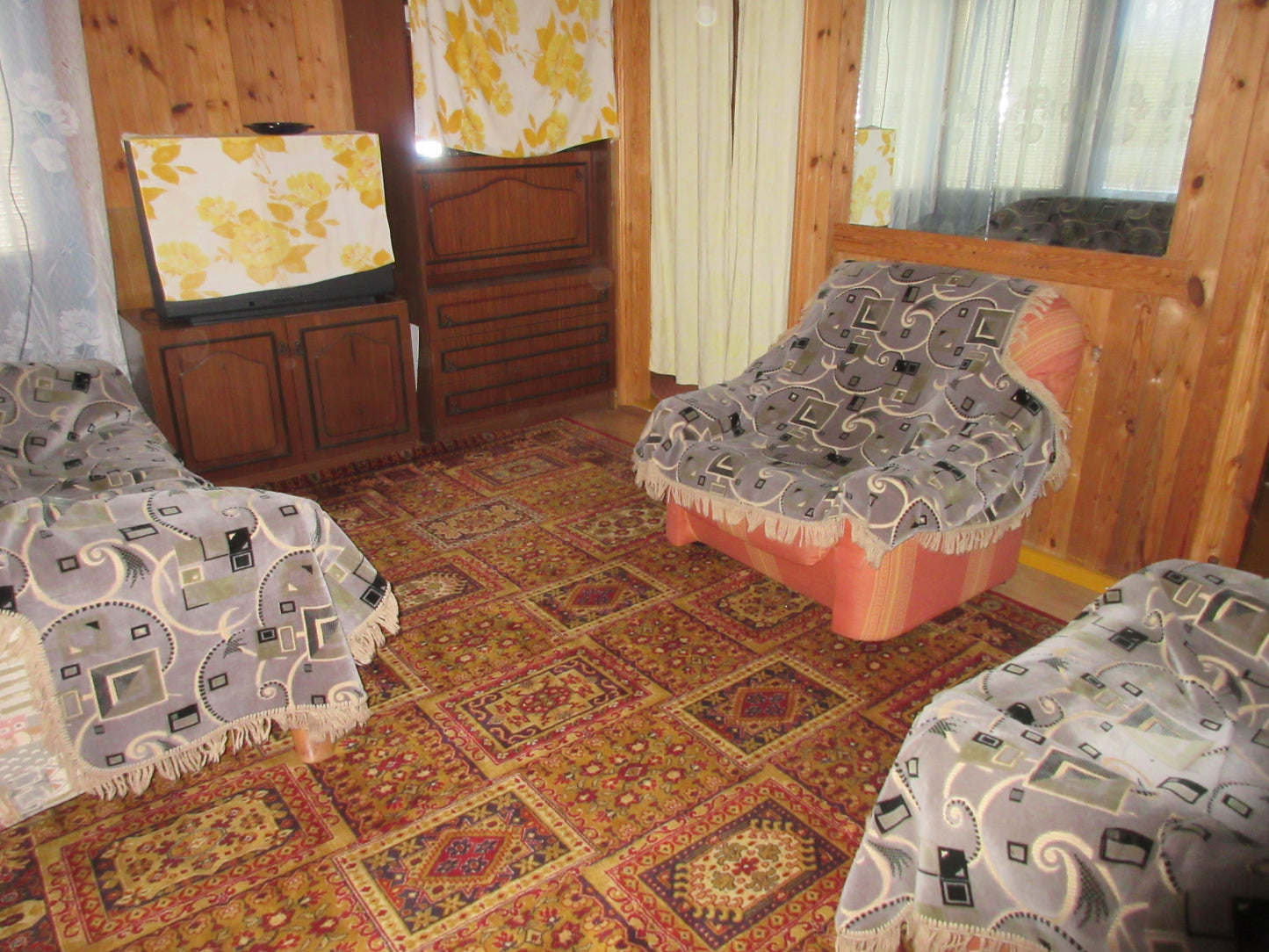 Ventspils nov., Akmeņdziras, Augļu iela 141